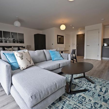 Seven Living Ashford - Modern And Spacious Apartments Esterno foto