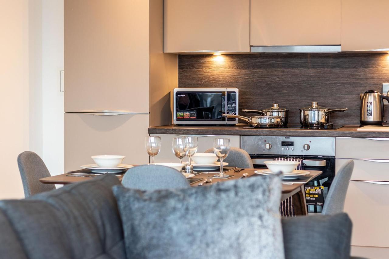 Seven Living Ashford - Modern And Spacious Apartments Esterno foto