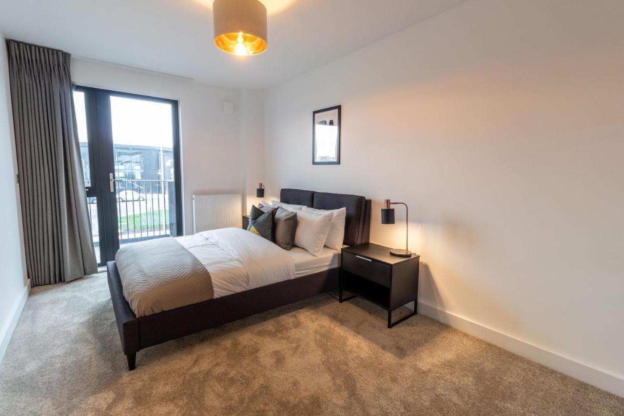 Seven Living Ashford - Modern And Spacious Apartments Esterno foto